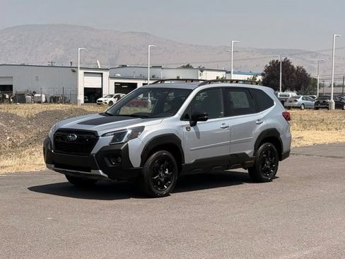 Used 2022 Subaru Forester Wilderness w/ Wilderness Package AWD/4WD image 8