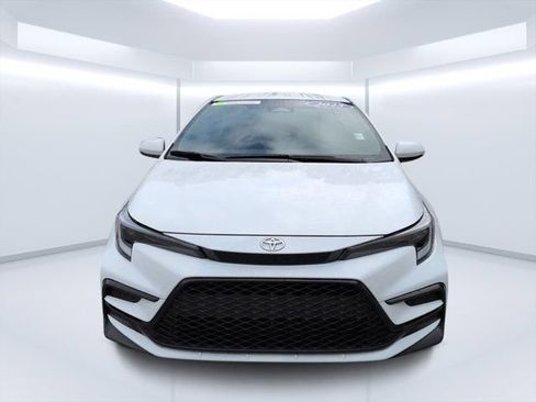 Used 2025 Toyota Corolla SE FWD image 8