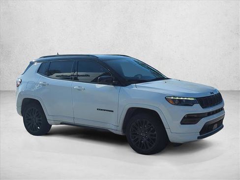 Used 2023 Jeep Compass High Altitude AWD/4WD image 3
