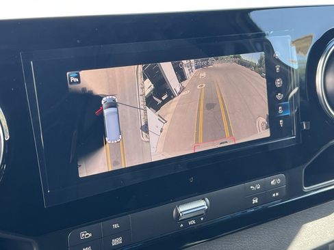 Used 2024 Mercedes-Benz Sprinter 2500 image 24