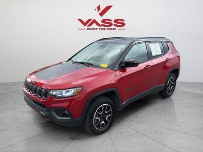 Used 2025 Jeep Compass Trailhawk