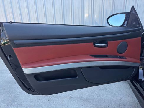 Used 2013 BMW M3 Coupe image 32