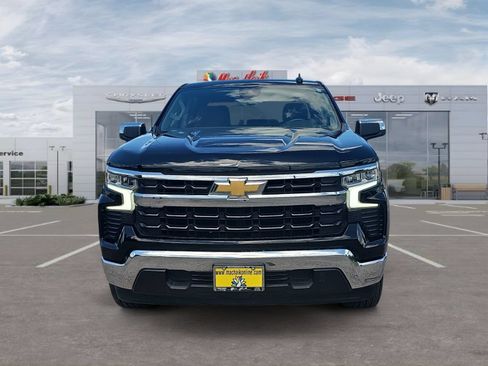 Used 2024 Chevrolet Silverado 1500 LT RWD image 8