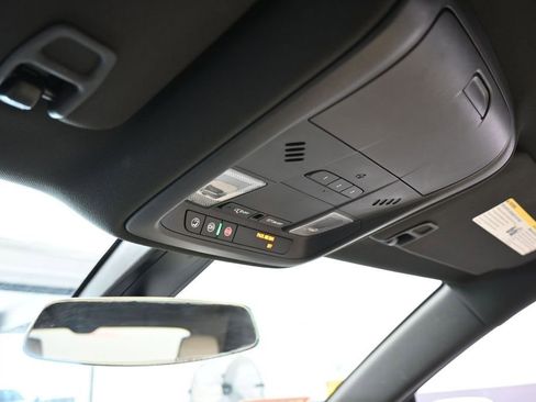 Used 2019 Cadillac XT5 FWD image 22
