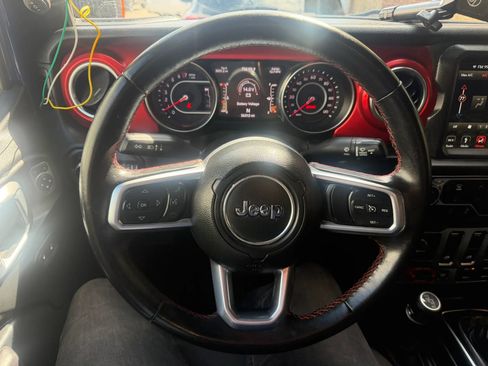 Used 2019 Jeep Wrangler Rubicon AWD/4WD image 12
