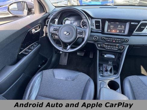 Used 2017 Kia Niro EX image 4