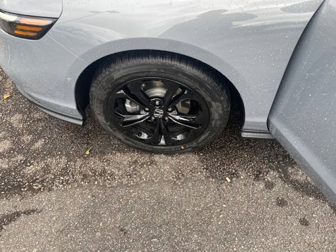 New 2025 Honda Accord SE image 27