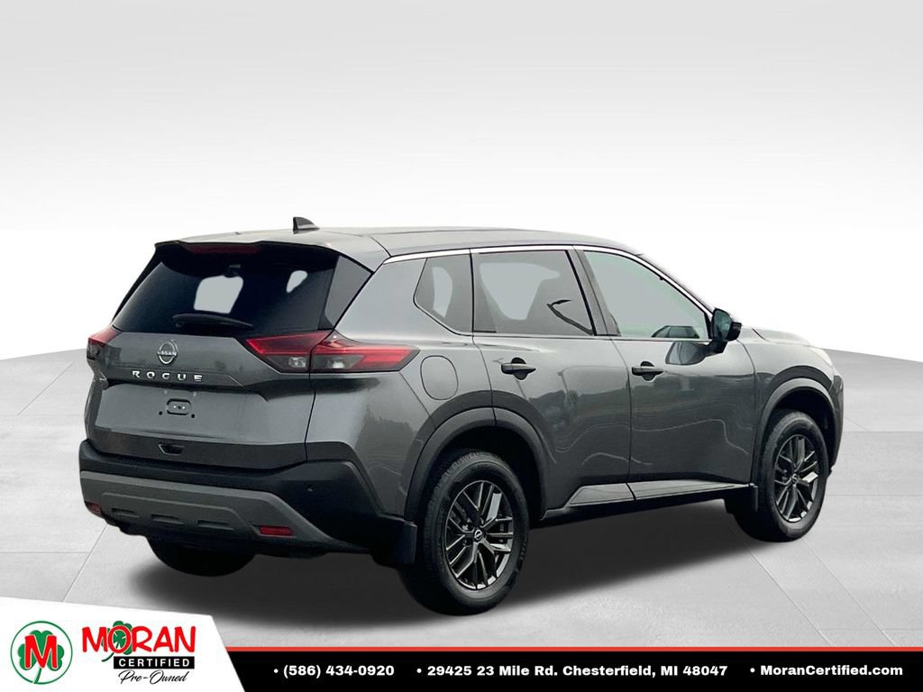 Used 2022 Nissan Rogue S FWD image 5