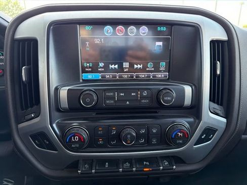Used 2017 GMC Sierra 1500 SLT w/ SLT Premium Package AWD/4WD image 18