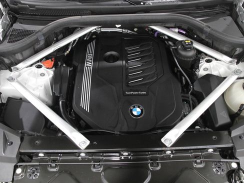 Certified 2022 BMW X6 xDrive40i w/ M Sport Package image 22