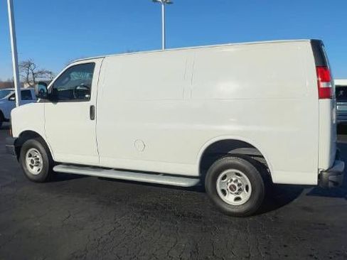Certified 2023 GMC Savana 2500 Base w/ Driver Convenience Package image 6