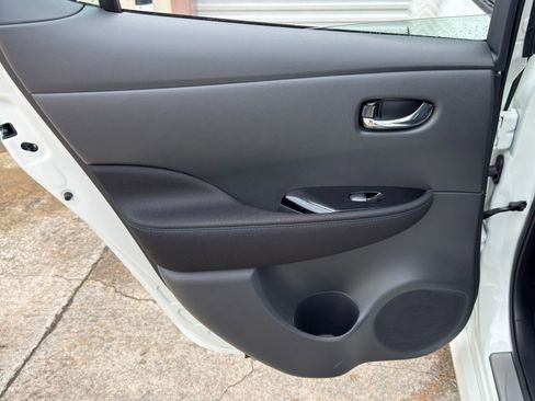 Used 2023 Nissan Leaf SV Plus FWD image 37
