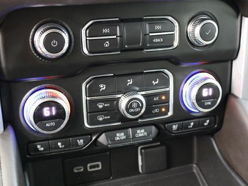 Used 2022 GMC Yukon SLT w/ SLT Premium Package image 68