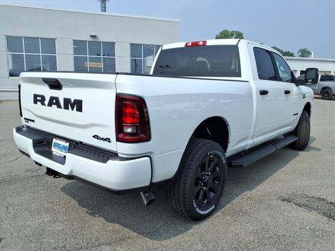 New 2026 RAM 2500 Big Horn AWD/4WD image 4