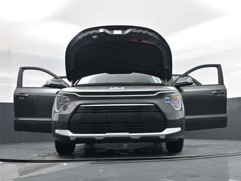 New 2026 Kia Niro EX image 43