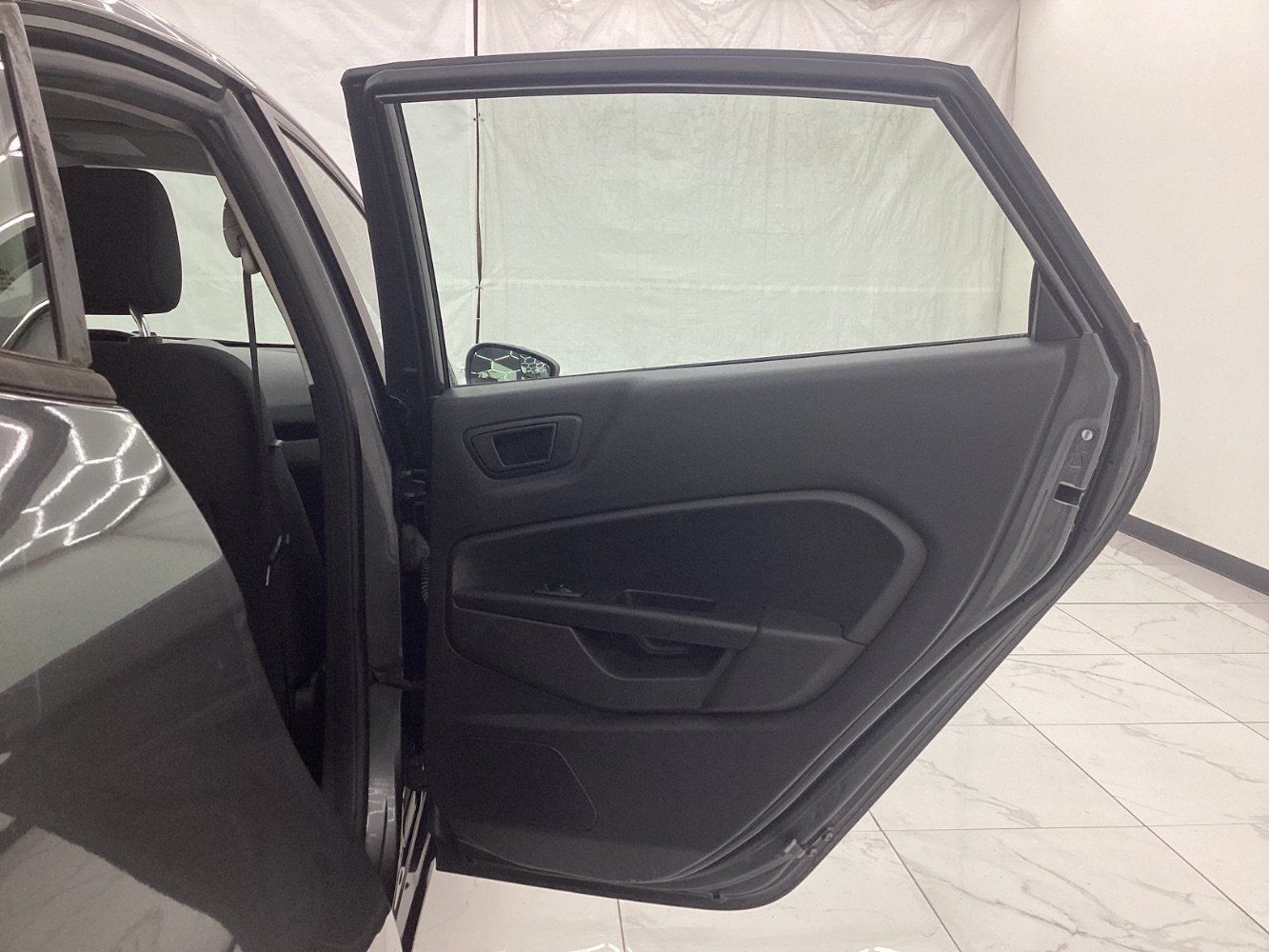 Used 2019 Ford Fiesta SE FWD image 25