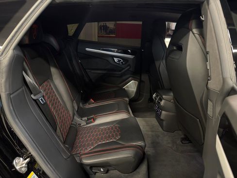 Used 2019 Lamborghini Urus image 25