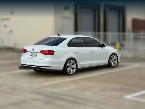 Used 2016 Volkswagen Jetta GLI SEL FWD image 8