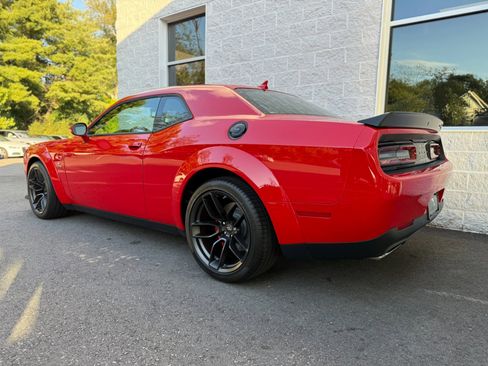 Used 2022 Dodge Challenger R/T Scat Pack RWD image 8