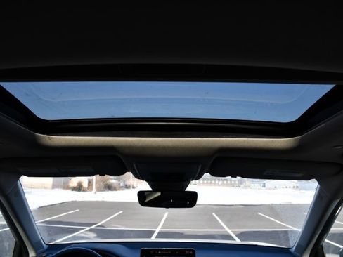 Used 2024 Honda CR-V EX-L image 21