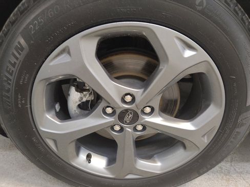Used 2024 Ford Escape ST-Line w/ Tech Pack #1 FWD image 31
