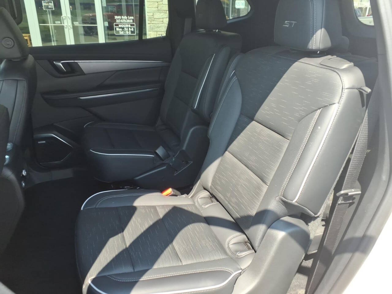 Used 2026 Buick Enclave Sport Touring FWD image 20