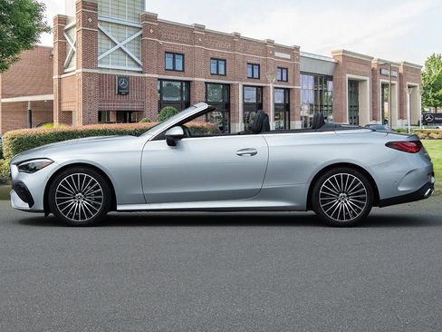 Certified 2024 Mercedes-Benz CLE 300 4MATIC Cabriolet image 10