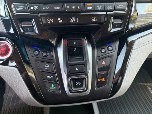 Used 2024 Honda Odyssey Elite image 23