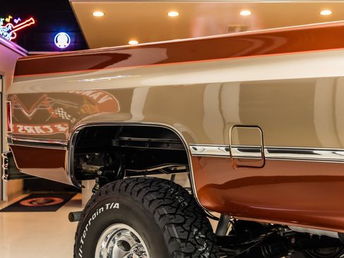 Used 1987 Chevrolet C/K Truck 2500 image 22