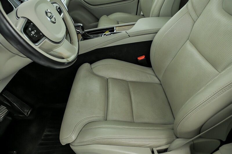 Used 2019 Volvo XC90 T6 Inscription w/ Advanced Package AWD/4WD image 16