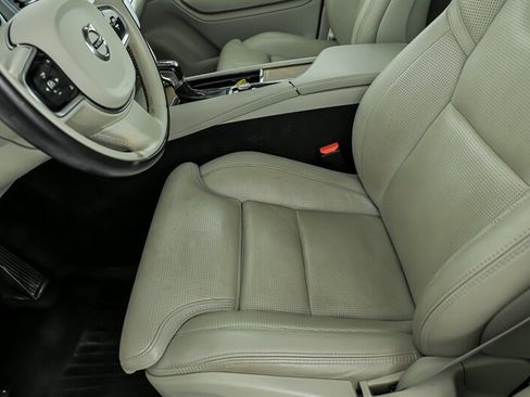 Used 2019 Volvo XC90 T6 Inscription w/ Advanced Package AWD/4WD image 16