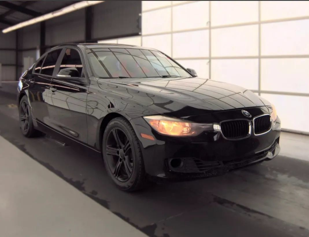 Used 2015 BMW 328i Sedan RWD image 5