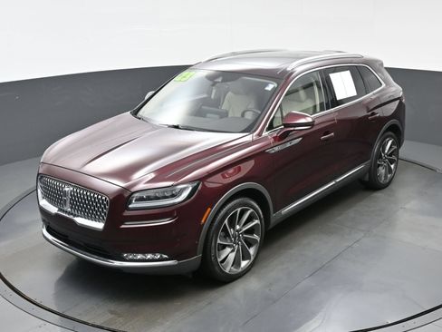 Used 2023 Lincoln Nautilus Reserve w/ Equipment Group 202A AWD/4WD image 33
