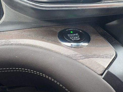 Used 2020 Ford Explorer Platinum w/ Premium Technology Package image 23