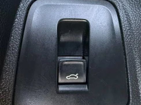Used 2022 Volkswagen Tiguan SE FWD image 45