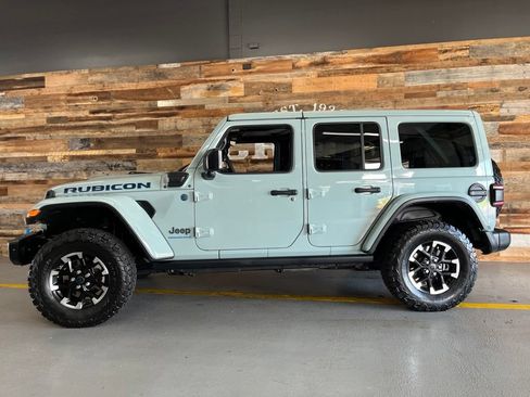 Used 2024 Jeep Wrangler Unlimited Rubicon 4xe AWD/4WD image 66
