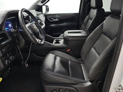 Used 2023 Chevrolet Tahoe LT AWD/4WD image 3