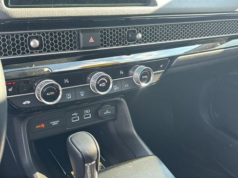 Used 2024 Honda Civic Touring image 20