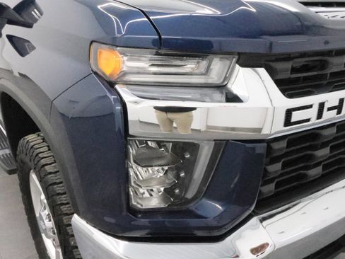 Used 2022 Chevrolet Silverado 2500 LT w/ Convenience Package AWD/4WD image 20