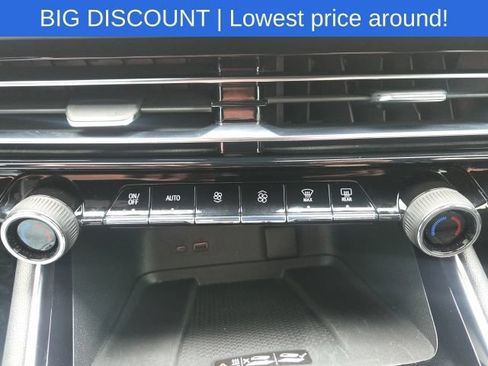Used 2024 Chevrolet Traverse LT w/ LPO, Floor Liner Package FWD image 34