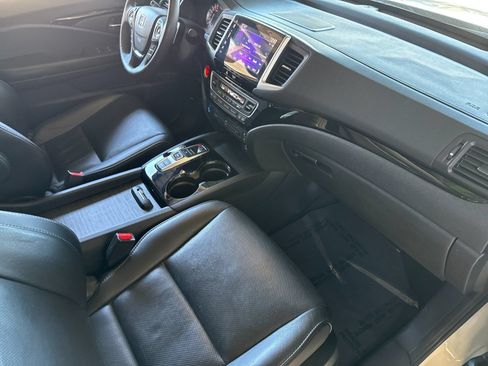 Used 2017 Honda Pilot Elite image 15