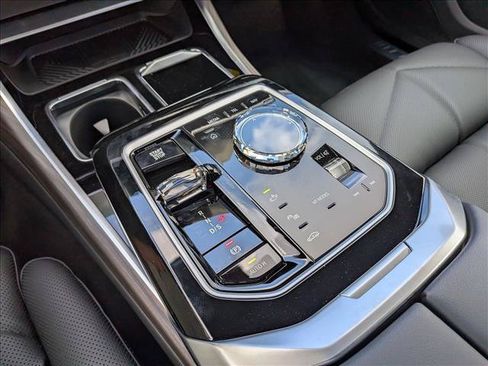 New 2026 BMW 740i w/ Premium Package RWD image 15