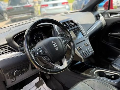 Used 2017 Lincoln MKC Select w/ Select Plus Package AWD/4WD image 9