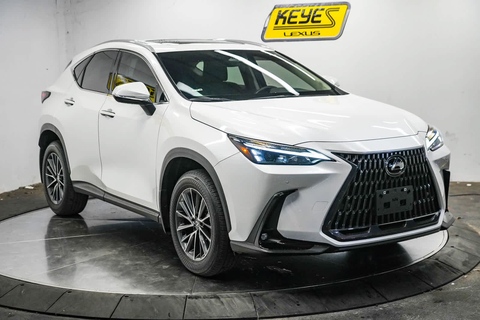 Used 2025 Lexus NX 350 AWD w/ Cold Area Package image 5
