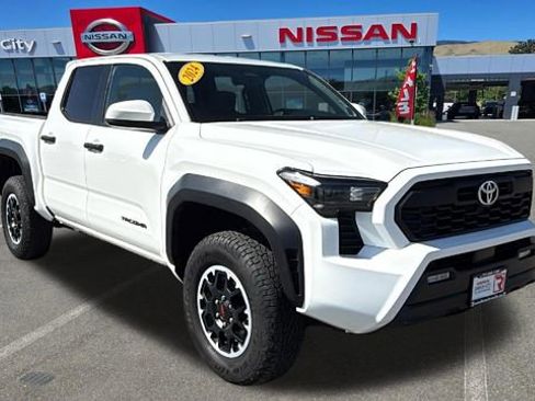 Used 2024 Toyota Tacoma TRD Off-Road AWD/4WD image 1