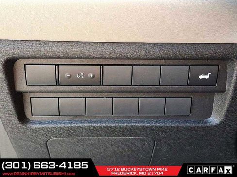 New 2025 Mitsubishi Outlander SE image 18