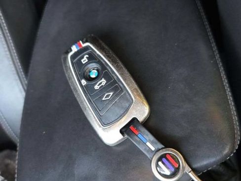 Used 2017 BMW M3 RWD image 12