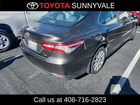 Used 2020 Toyota Camry LE w/ Convenience Package FWD image 2