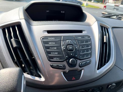 Used 2016 Ford Transit 150 XLT image 34