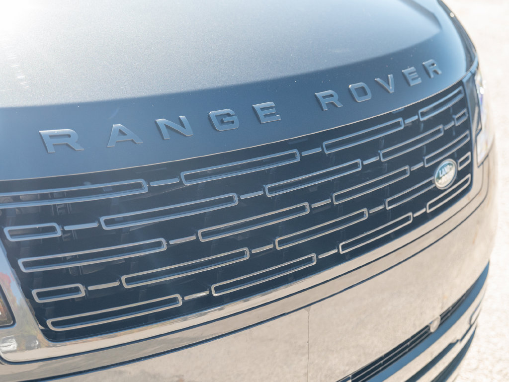 New 2027 Land Rover Range Rover Long Wheelbase SE AWD/4WD image 15